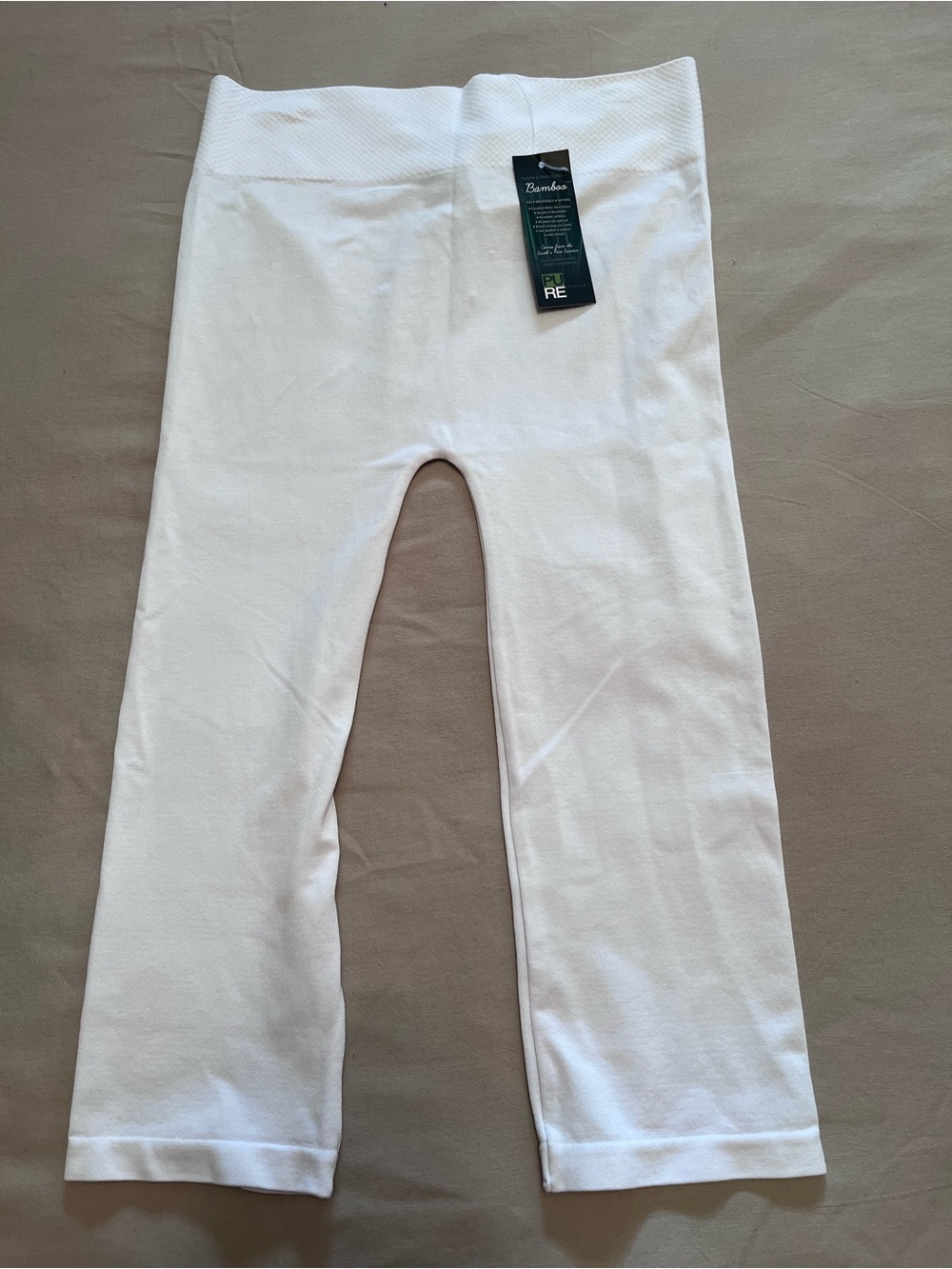 Pure Essence White Women's Bamboo Blend Cropped Leggings